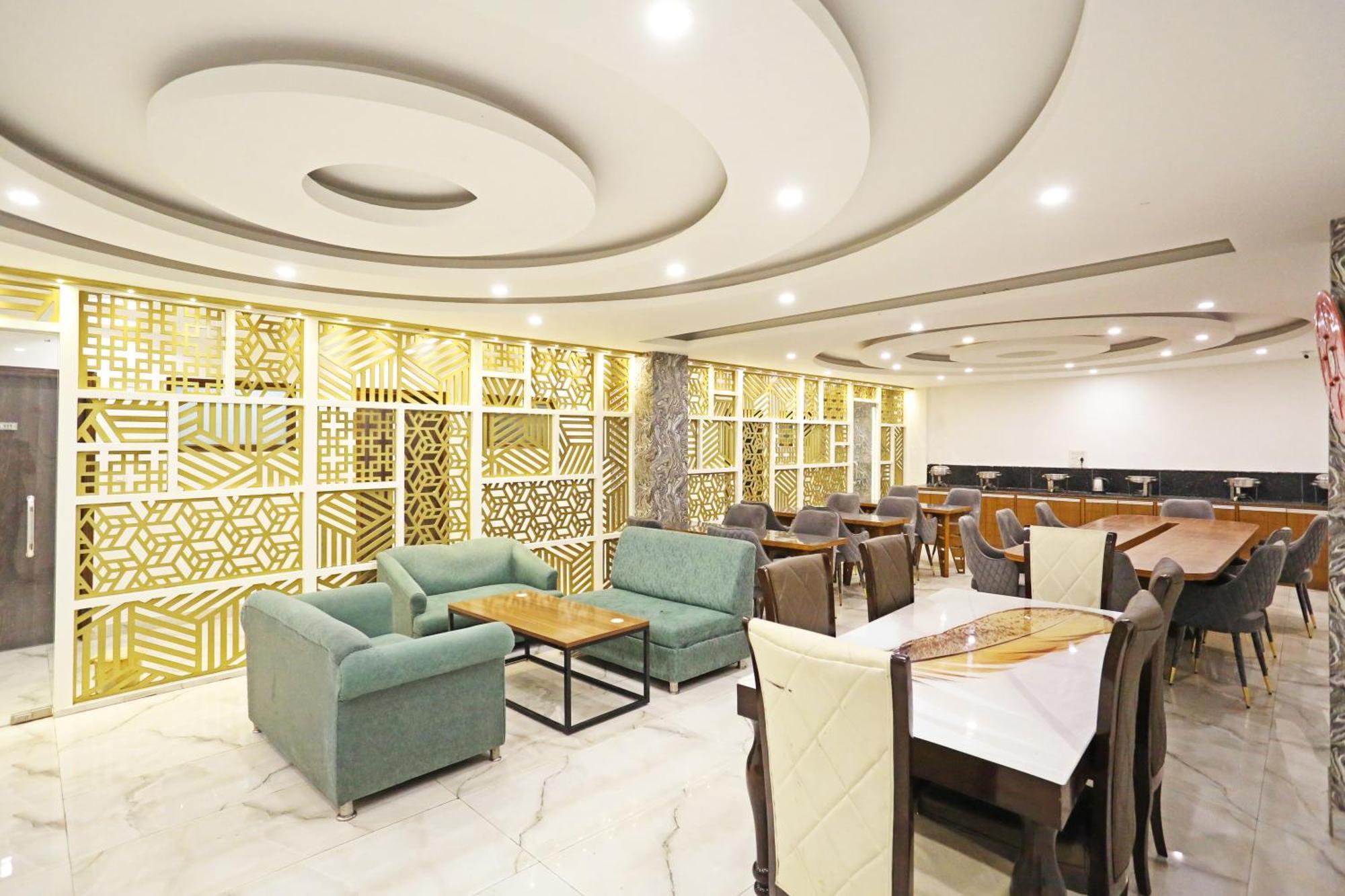 Hotel Ambrosia - A Boutique Hotel Nueva Delhi Exterior foto