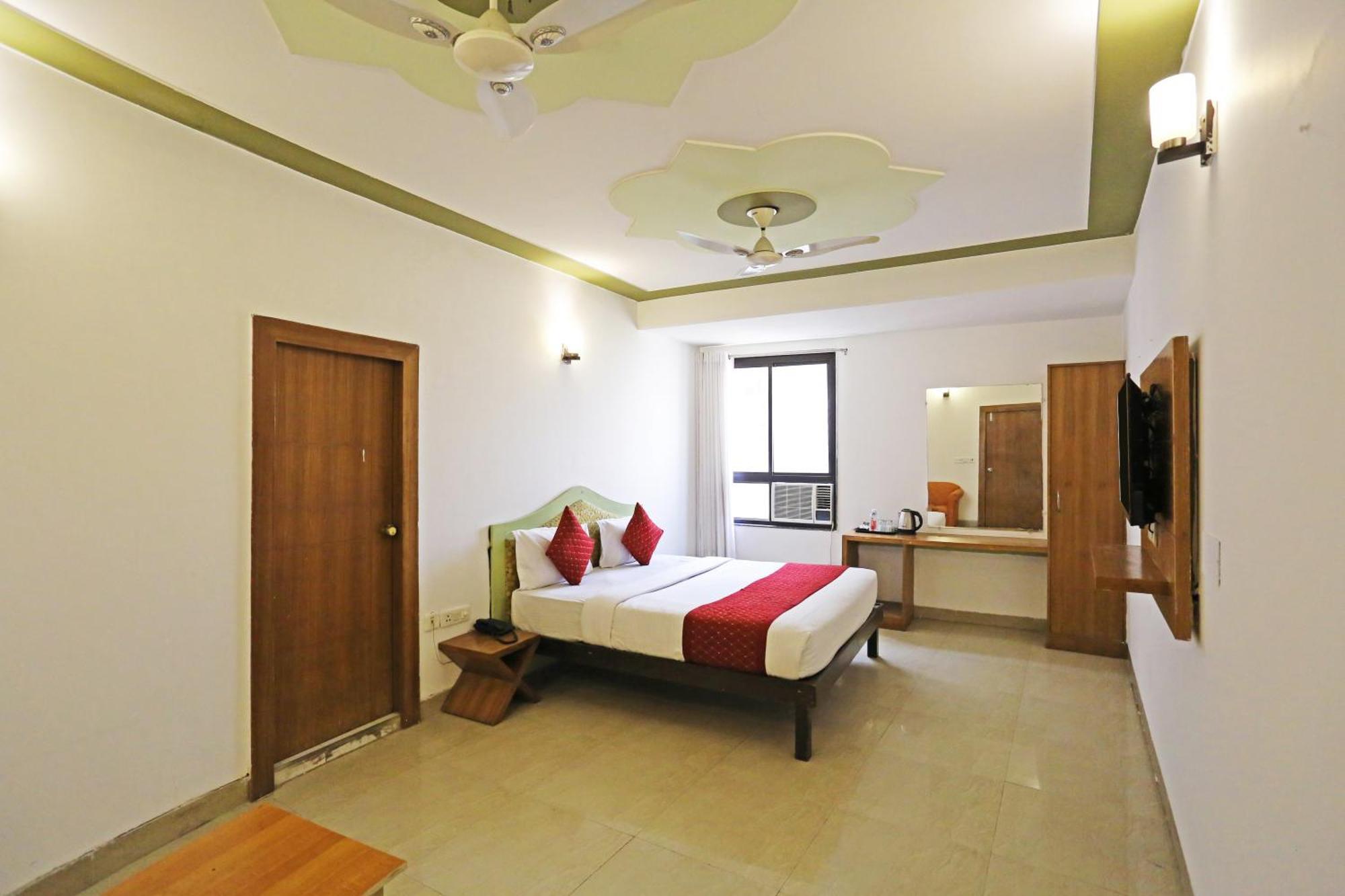 Hotel Ambrosia - A Boutique Hotel Nueva Delhi Exterior foto